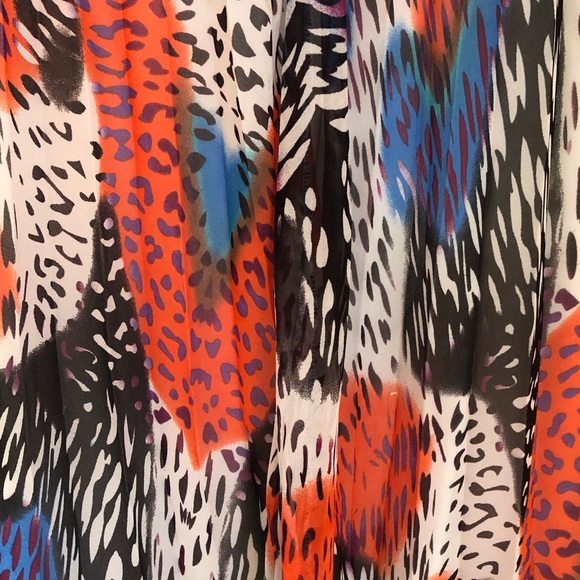 🐆Intrigue Chiffon Abstract Animal Print, white lined colorful maxi skirt - Picture 5 of 11